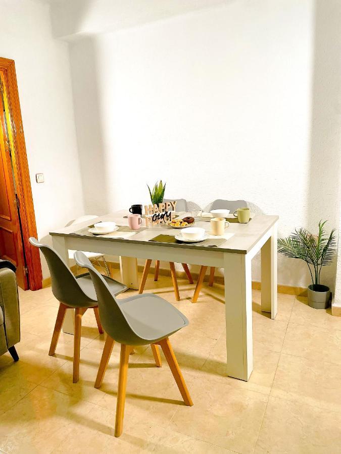 Apartamento Centro Playa Estacion De Tren Малага Екстериор снимка